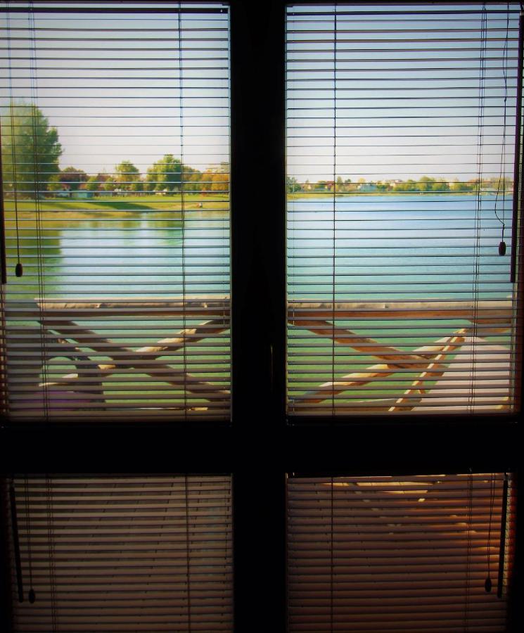 Apartmán na vode Senec Exterior foto